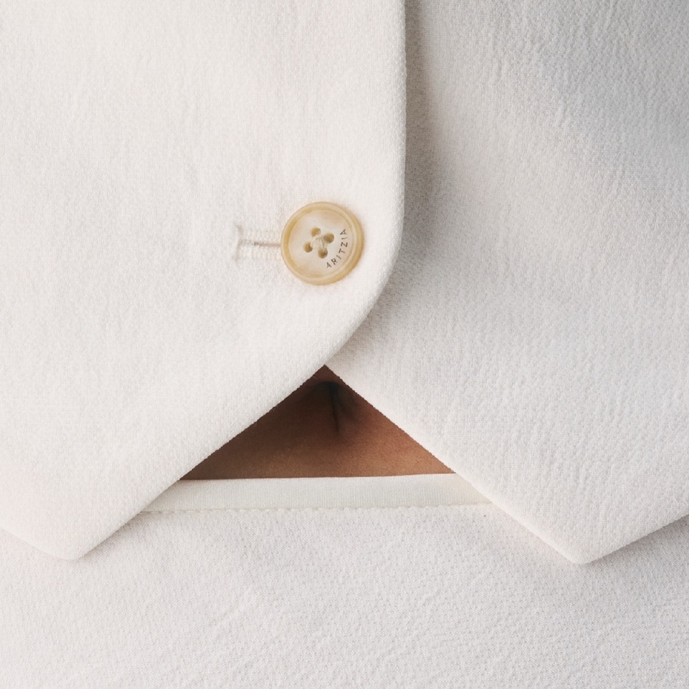 Aritzia Pacino Vest - Crepette White - Picture 4 of 7